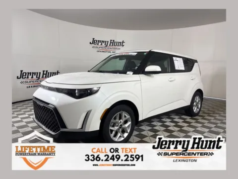 White 2023 Kia Soul LX for sale in Lexington, NC