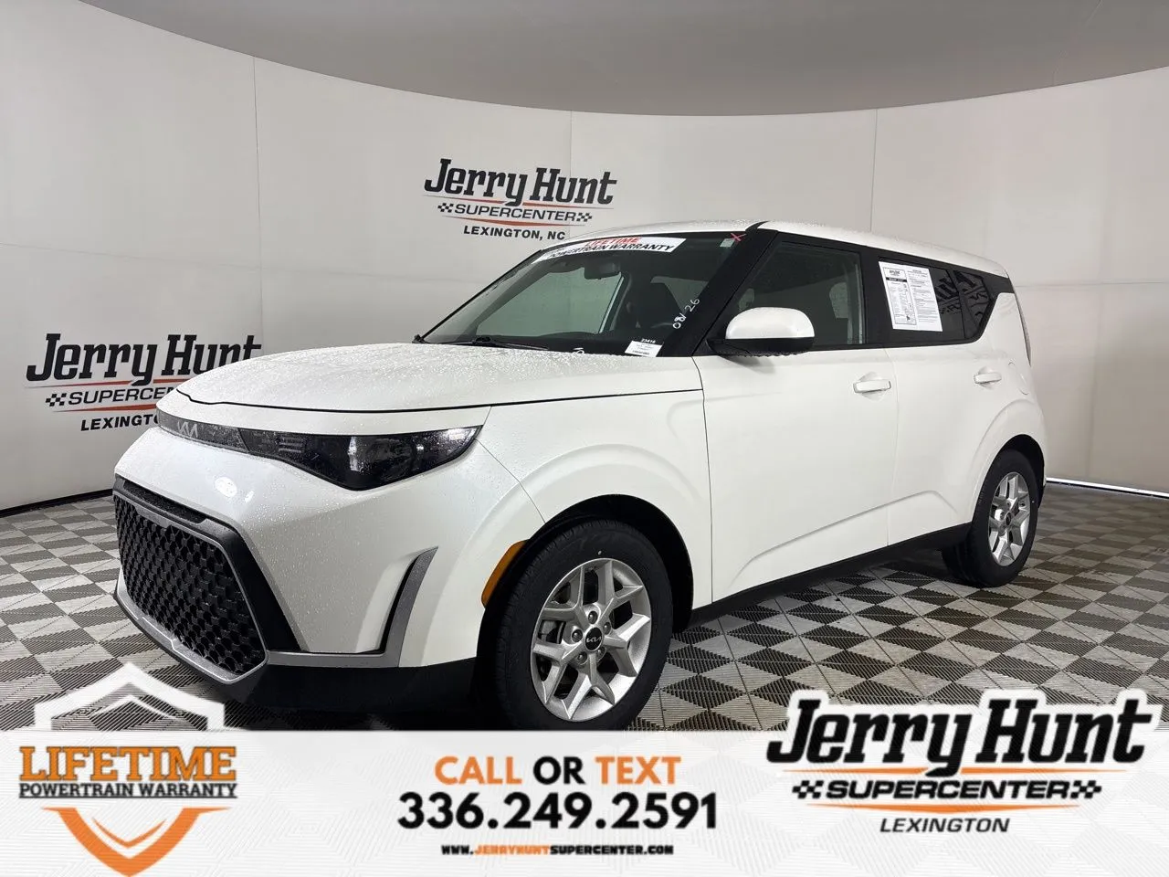 White 2023 Kia Soul LX for sale in Lexington, NC