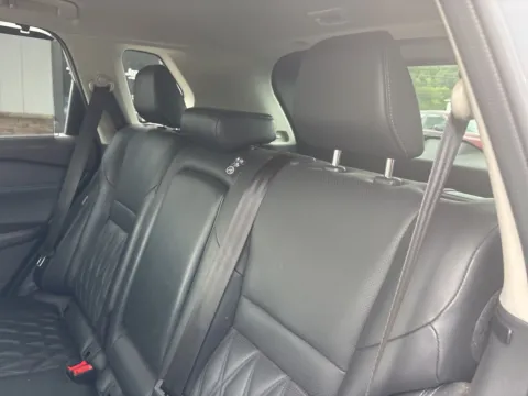 More photos of 2023 Nissan Rogue Platinum at Jerry Hunt Supercenter - Lexington, NC
