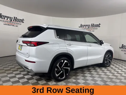 More photos of 2022 Mitsubishi Outlander SEL at Jerry Hunt Supercenter - Lexington, NC