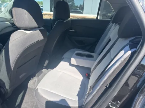 More photos of 2020 Chevrolet Trax LS at Jerry Hunt Supercenter - Lexington, NC