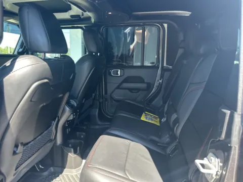 More photos of 2024 Jeep Gladiator Rubicon at Jerry Hunt Supercenter - Lexington, NC