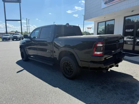More photos of 2019 Ram 1500 Laramie at Jerry Hunt Supercenter - Lexington, NC