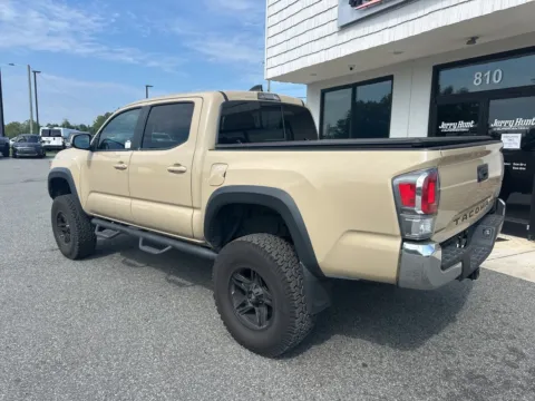 More photos of 2020 Toyota Tacoma TRD Off-Road at Jerry Hunt Supercenter - Lexington, NC
