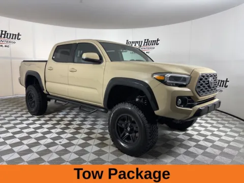 More photos of 2020 Toyota Tacoma TRD Off-Road at Jerry Hunt Supercenter - Lexington, NC