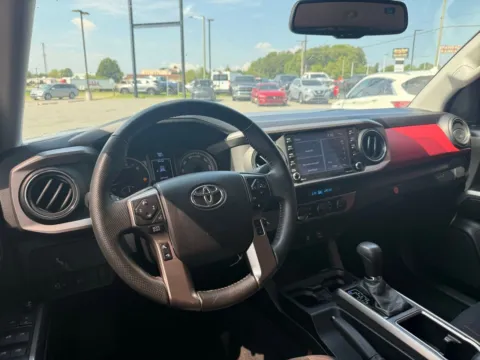 More photos of 2021 Toyota Tacoma SR5 at Jerry Hunt Supercenter - Lexington, NC