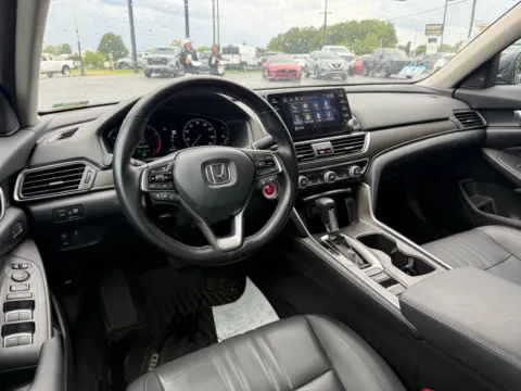 More photos of 2022 Honda Accord EX-L at Jerry Hunt Supercenter - Lexington, NC