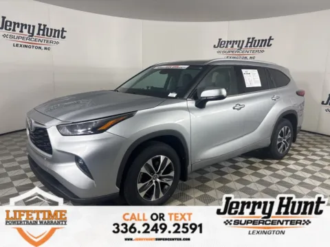 Silver 2022 Toyota Highlander Hybrid XLE for sale in Lexington, NC