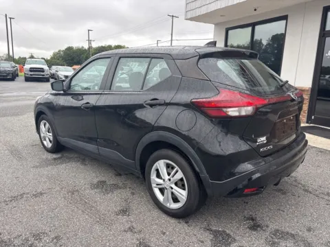 More photos of 2021 Nissan Kicks S at Jerry Hunt Supercenter - Lexington, NC