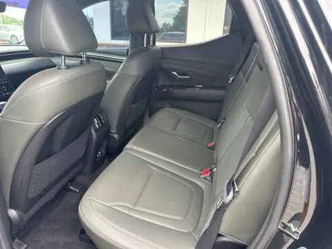 More photos of 2022 Hyundai Santa Cruz Limited at Jerry Hunt Supercenter - Lexington, NC