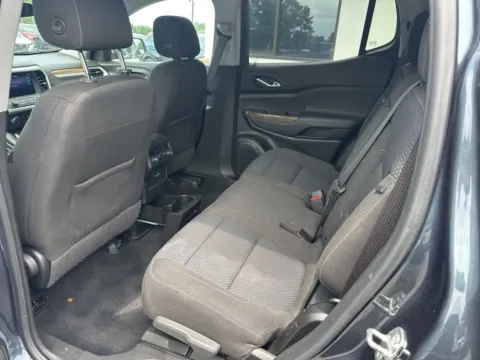 More photos of 2020 GMC Acadia SLE at Jerry Hunt Supercenter - Lexington, NC