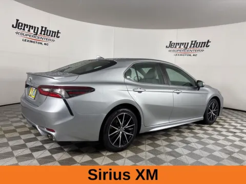 More photos of 2021 Toyota Camry SE at Jerry Hunt Supercenter - Lexington, NC