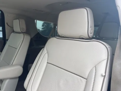 More photos of 2021 GMC Yukon XL Denali at Jerry Hunt Supercenter - Lexington, NC