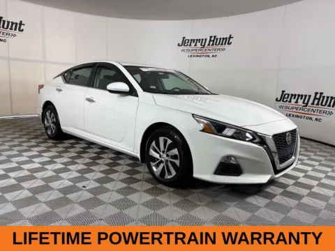 More photos of 2021 Nissan Altima 2.5 S at Jerry Hunt Supercenter - Lexington, NC