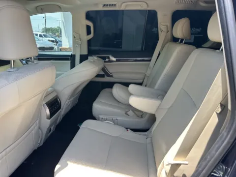 More photos of 2022 Lexus GX 460 at Jerry Hunt Supercenter - Lexington, NC
