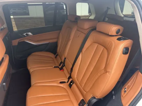 More photos of 2021 BMW X7 xDrive40i at Jerry Hunt Supercenter - Lexington, NC