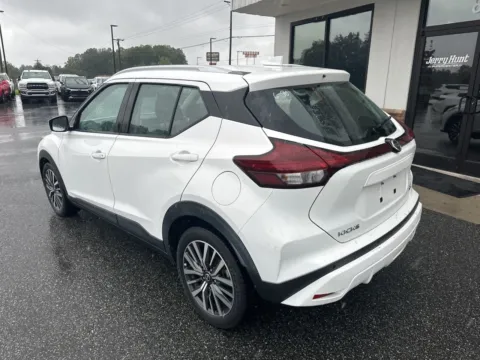 More photos of 2021 Nissan Kicks SV at Jerry Hunt Supercenter - Lexington, NC