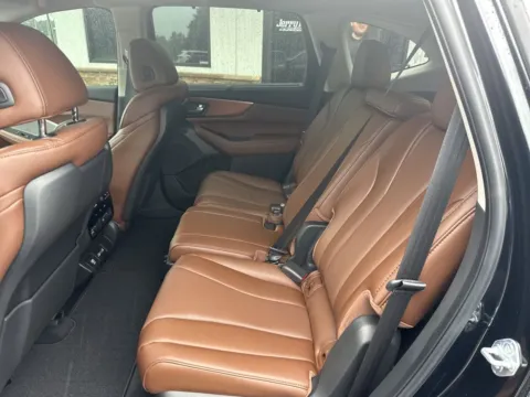 More photos of 2024 Acura MDX Technology at Jerry Hunt Supercenter - Lexington, NC