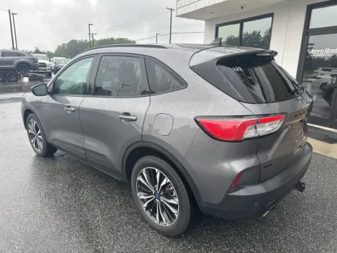 More photos of 2022 Ford Escape SEL at Jerry Hunt Supercenter - Lexington, NC