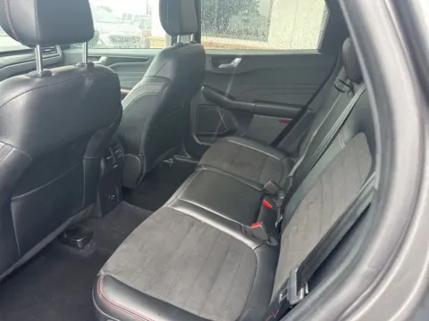 More photos of 2022 Ford Escape SEL at Jerry Hunt Supercenter - Lexington, NC