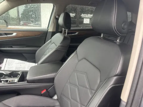 Photos of 2024 Volkswagen Atlas 2.0T SE w/Technology for sale in Lexington, NC at Jerry Hunt Supercenter - Lexington