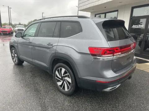 More photos of 2024 Volkswagen Atlas 2.0T SE w/Technology at Jerry Hunt Supercenter - Lexington, NC