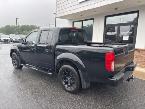 More photos of 2020 Nissan Frontier SV at Jerry Hunt Supercenter - Lexington, NC