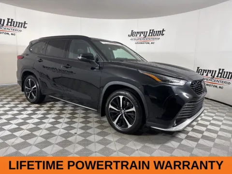 More photos of 2022 Toyota Highlander XSE at Jerry Hunt Supercenter - Lexington, NC