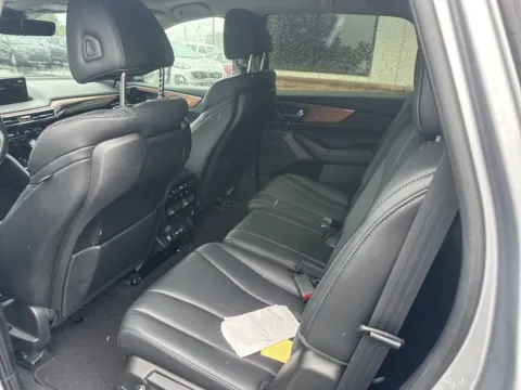 More photos of 2022 Acura MDX 3.5L at Jerry Hunt Supercenter - Lexington, NC
