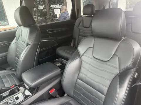 Photos of 2024 Kia Telluride SX-Prestige for sale in Lexington, NC at Jerry Hunt Supercenter - Lexington