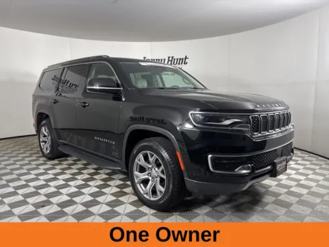 More photos of 2022 Jeep Wagoneer Series II at Jerry Hunt Supercenter - Lexington, NC