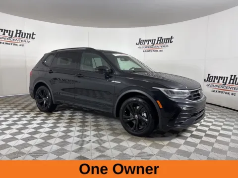 More photos of 2024 Volkswagen Tiguan 2.0T SE R-Line Black at Jerry Hunt Supercenter - Lexington, NC