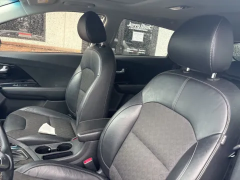 Photos of 2022 Kia Niro LXS for sale in Lexington, NC at Jerry Hunt Supercenter - Lexington