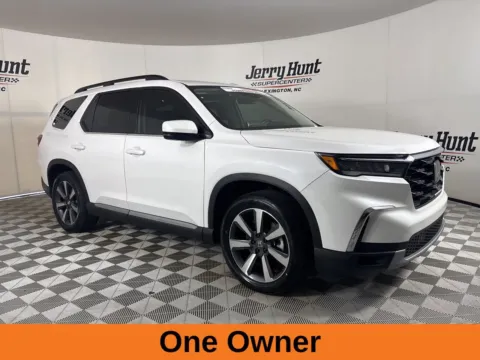 More photos of 2025 Honda Pilot Touring at Jerry Hunt Supercenter - Lexington, NC