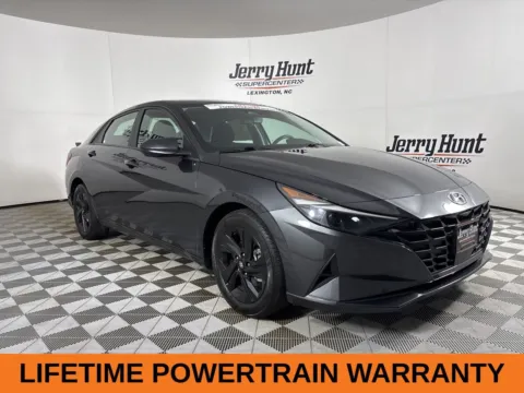 More photos of 2022 Hyundai Elantra SEL at Jerry Hunt Supercenter - Lexington, NC