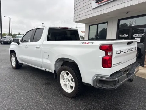 More photos of 2020 Chevrolet Silverado 1500 LT at Jerry Hunt Supercenter - Lexington, NC