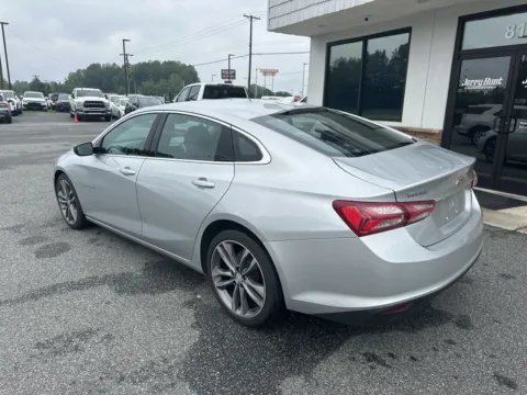 More photos of 2022 Chevrolet Malibu LT at Jerry Hunt Supercenter - Lexington, NC