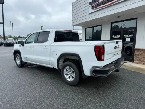 More photos of 2023 GMC Sierra 1500 SLE at Jerry Hunt Supercenter - Lexington, NC