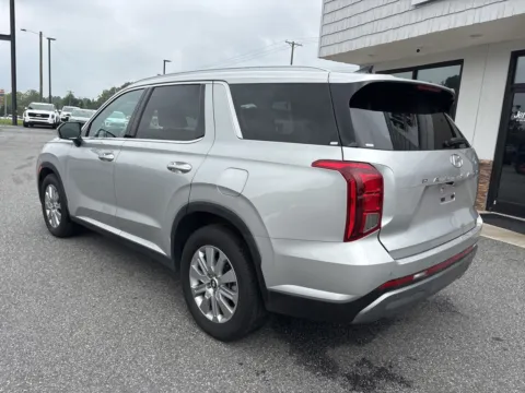 More photos of 2024 Hyundai Palisade SEL at Jerry Hunt Supercenter - Lexington, NC
