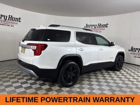 More photos of 2023 GMC Acadia SLT at Jerry Hunt Supercenter - Lexington, NC