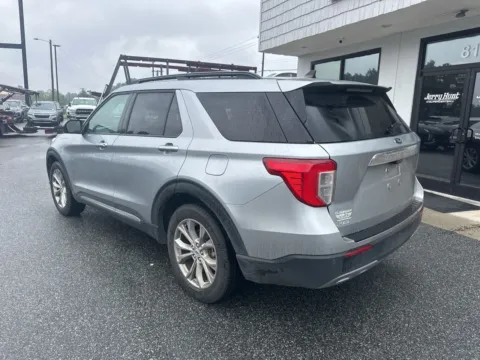 More photos of 2024 Ford Explorer XLT at Jerry Hunt Supercenter - Lexington, NC