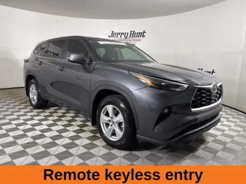 More photos of 2024 Toyota Highlander LE at Jerry Hunt Supercenter - Lexington, NC