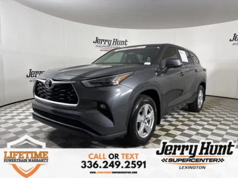 Gray 2024 Toyota Highlander LE for sale in Lexington, NC