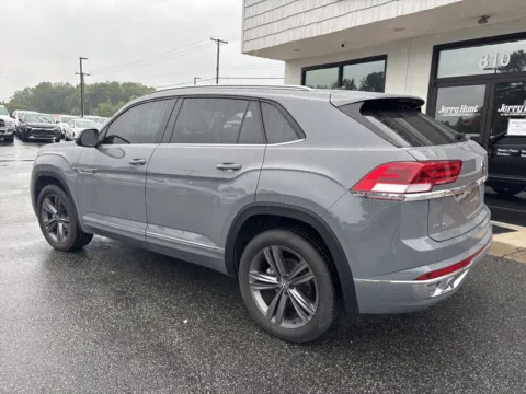 More photos of 2021 Volkswagen Atlas Cross Sport 3.6L V6 SE w/Technology R-Line at Jerry Hunt Supercenter - Lexington, NC