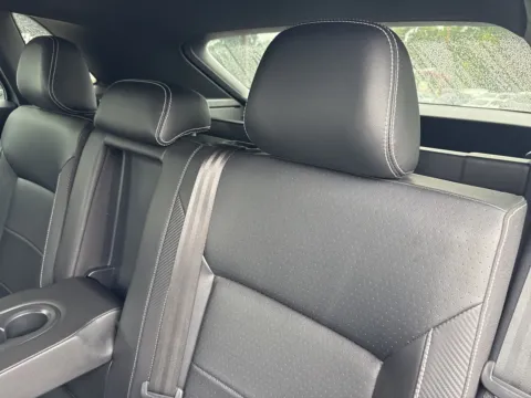 More photos of 2021 Volkswagen Atlas Cross Sport 3.6L V6 SE w/Technology R-Line at Jerry Hunt Supercenter - Lexington, NC