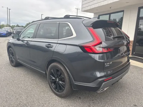 More photos of 2023 Honda CR-V Hybrid Sport Touring at Jerry Hunt Supercenter - Lexington, NC