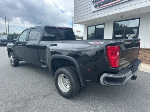 More photos of 2024 Chevrolet Silverado 3500HD LT at Jerry Hunt Supercenter - Lexington, NC