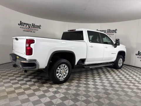 More photos of 2024 Chevrolet Silverado 2500HD LT at Jerry Hunt Supercenter - Lexington, NC
