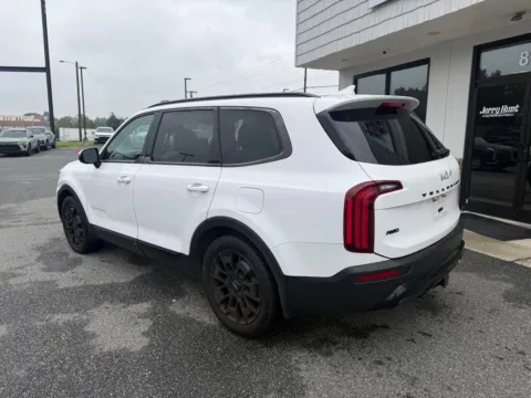 More photos of 2022 Kia Telluride SX at Jerry Hunt Supercenter - Lexington, NC