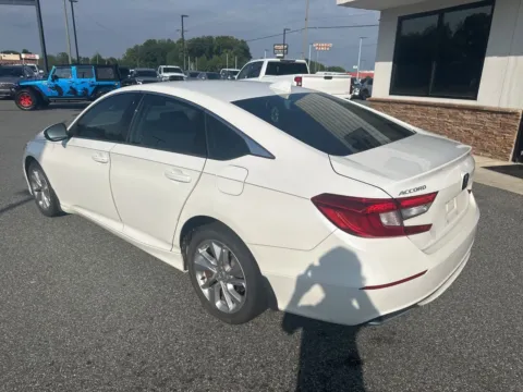 More photos of 2020 Honda Accord LX at Jerry Hunt Supercenter - Lexington, NC